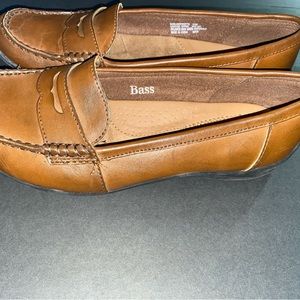 Bass antoniette brown  loafers Sz 8.5